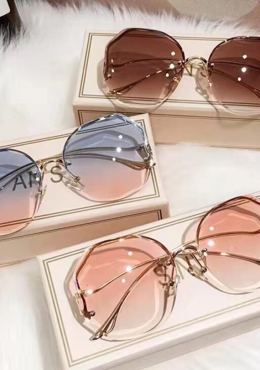 Fashionable European and American frameless sunglasses with trim, anti-ultraviolet, street-style sun glasses for women