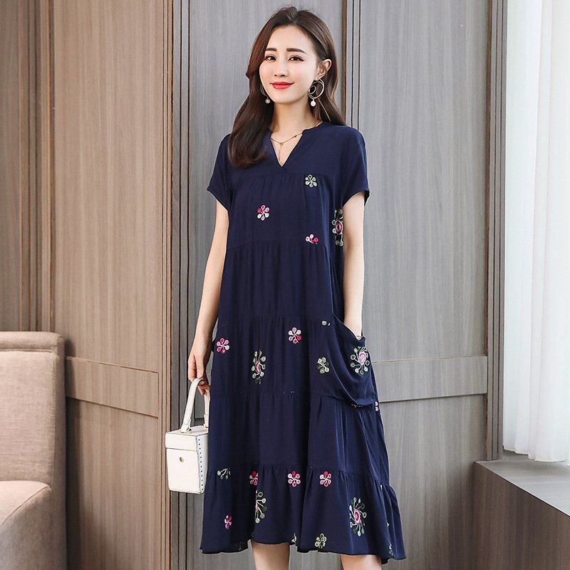 Mother dress skirt Made in china short-sleeved loose dress spliced embroidery - Image 7
