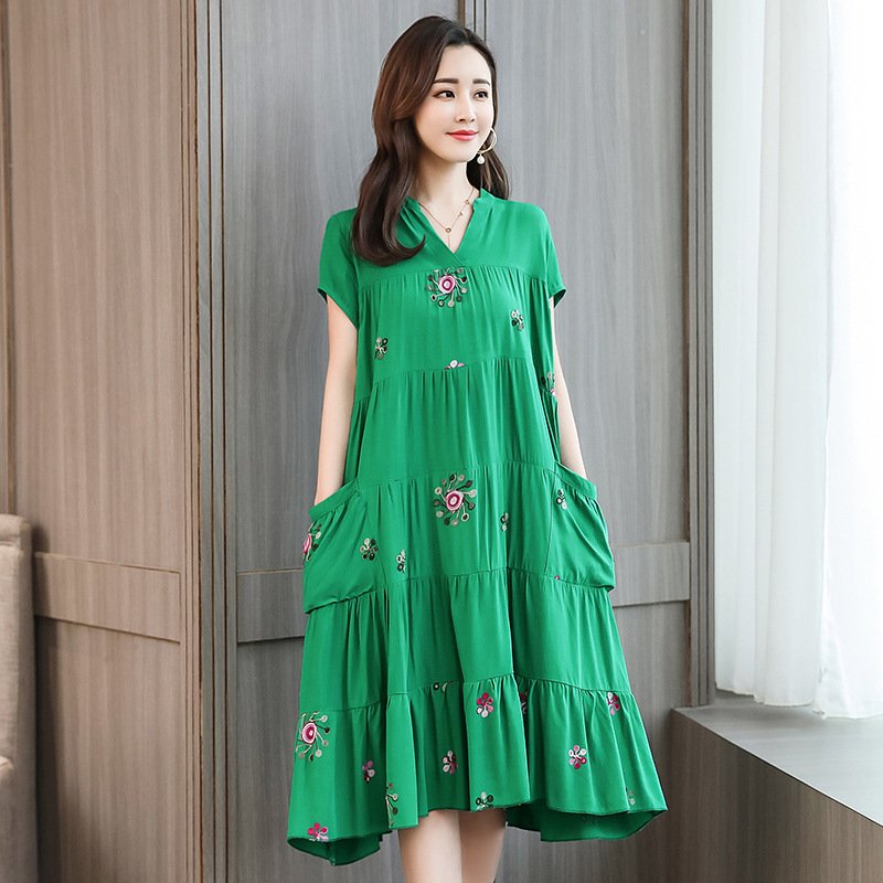 Mother dress skirt Made in china short-sleeved loose dress spliced embroidery - Image 5