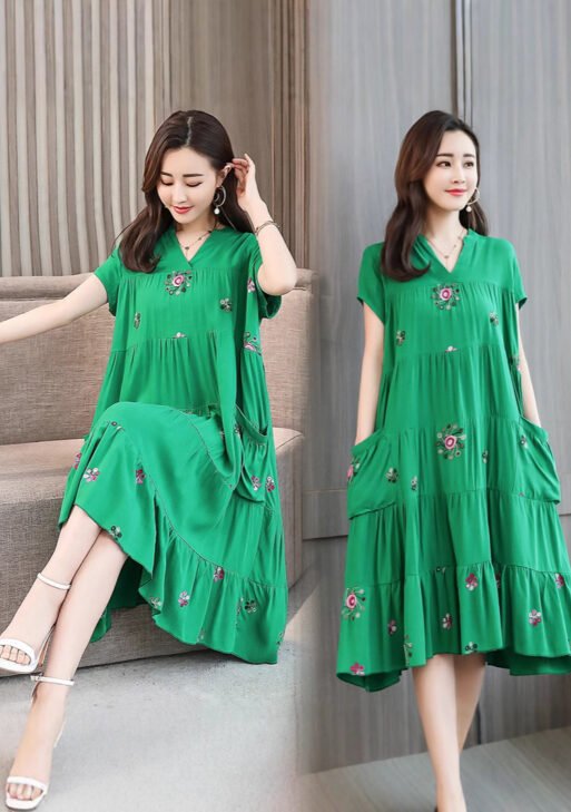 Mother dress skirt Made in china short-sleeved loose dress spliced embroidery