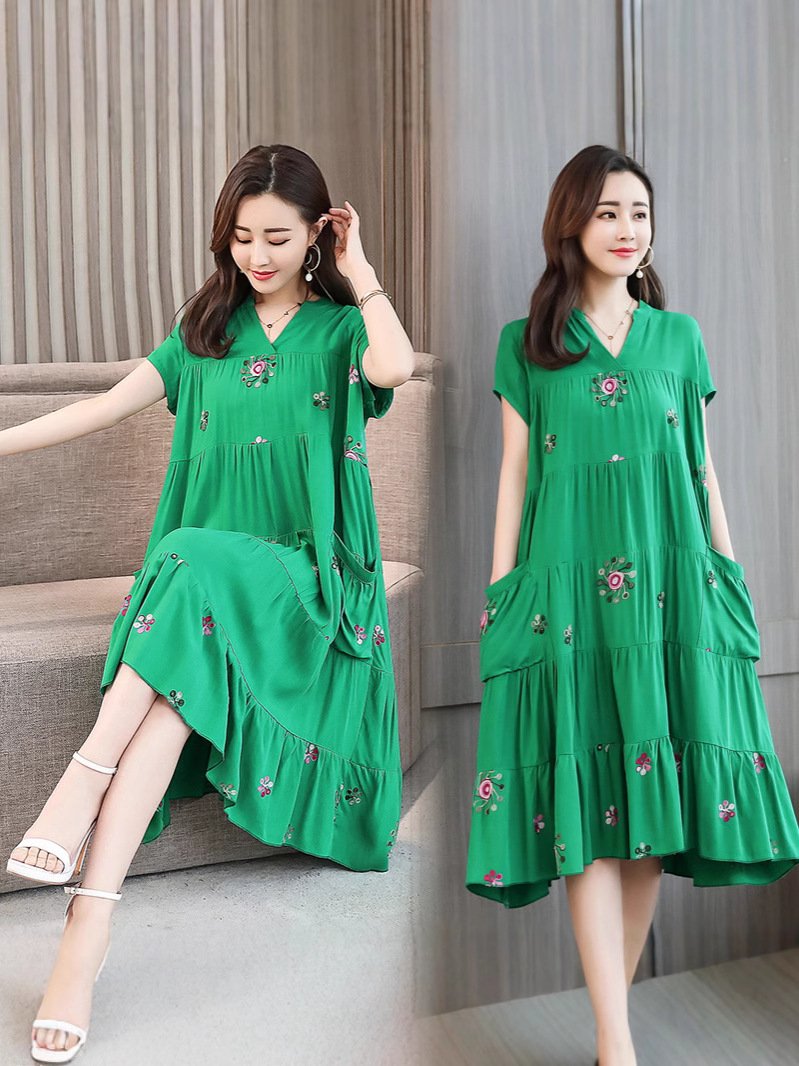 Mother dress skirt Made in china short-sleeved loose dress spliced embroidery - Image 1