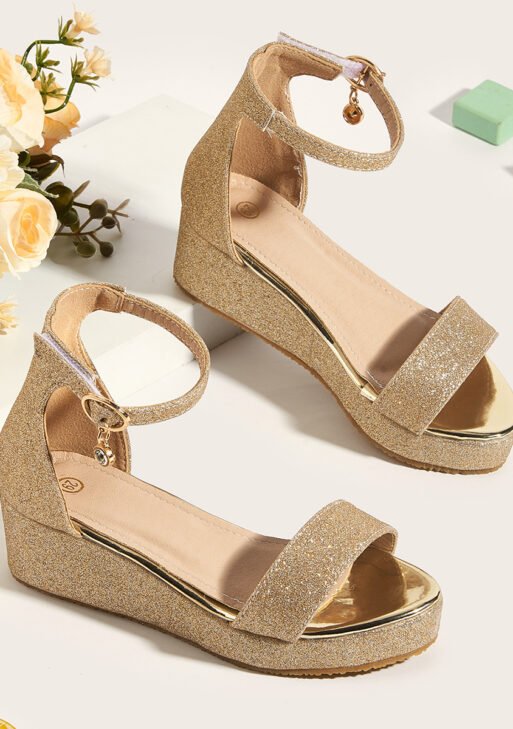 2025 Summer New Thick-Soled Girls' Sandals.