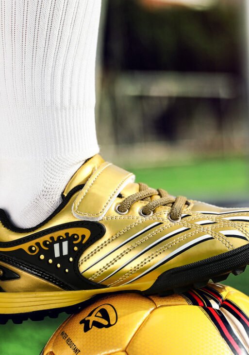 New children's Football Shoes